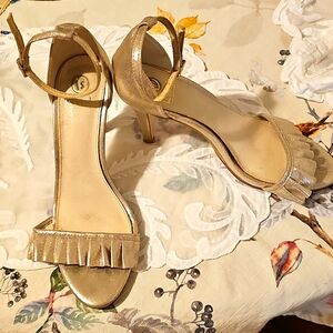 La Strada Summer Gold Heels With Ruffle